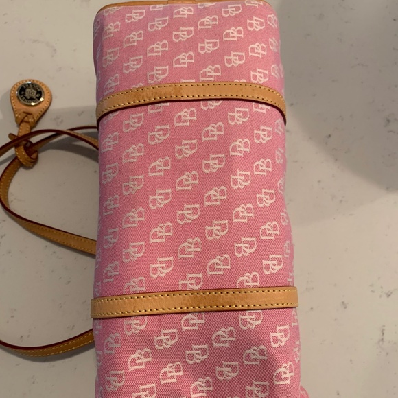 Dooney & Bourke - Women’s Barrel Bag / Purse NWOT - Picture 5 of 14